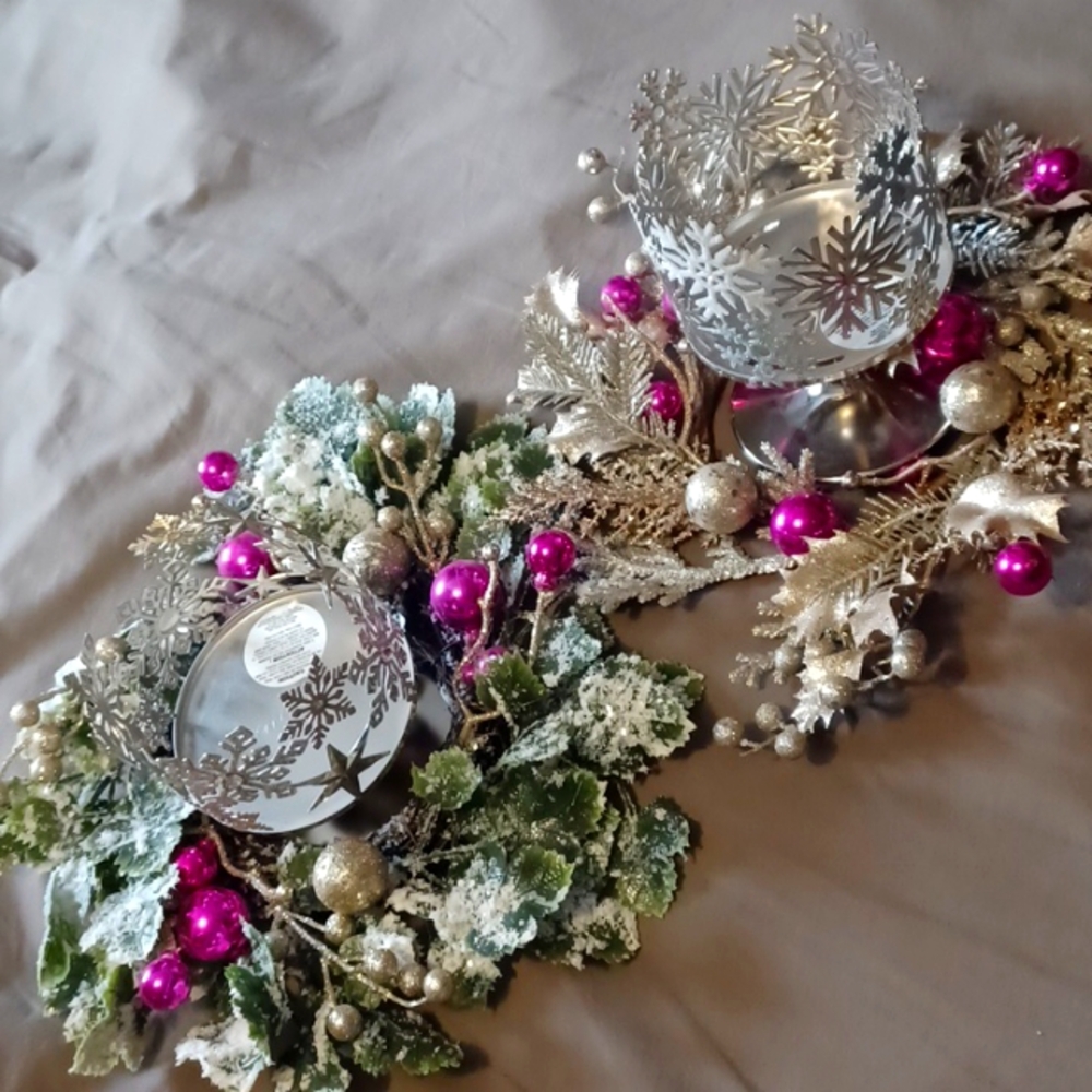 2 candle holder, fake greenery Christmas center pieces